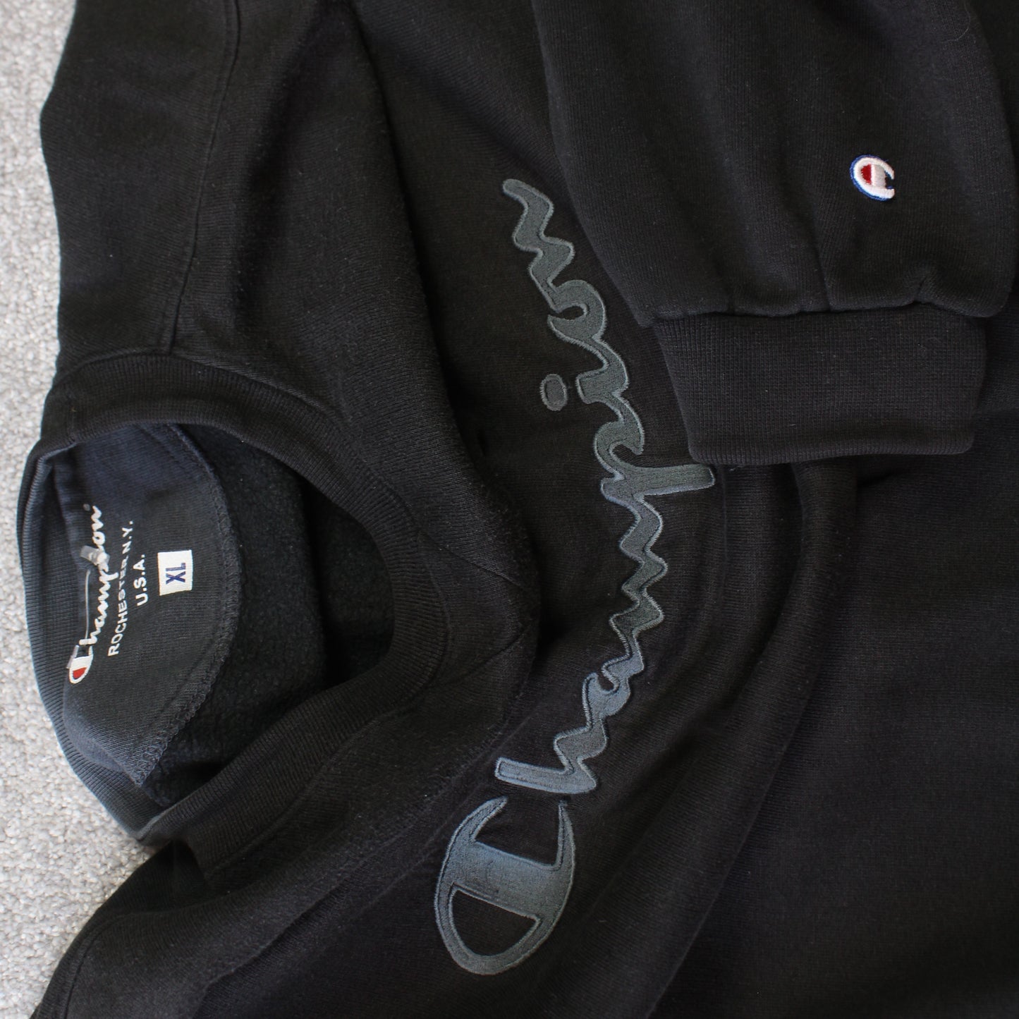 Vintage 1990s Champion Sweatshirt Black - (L)