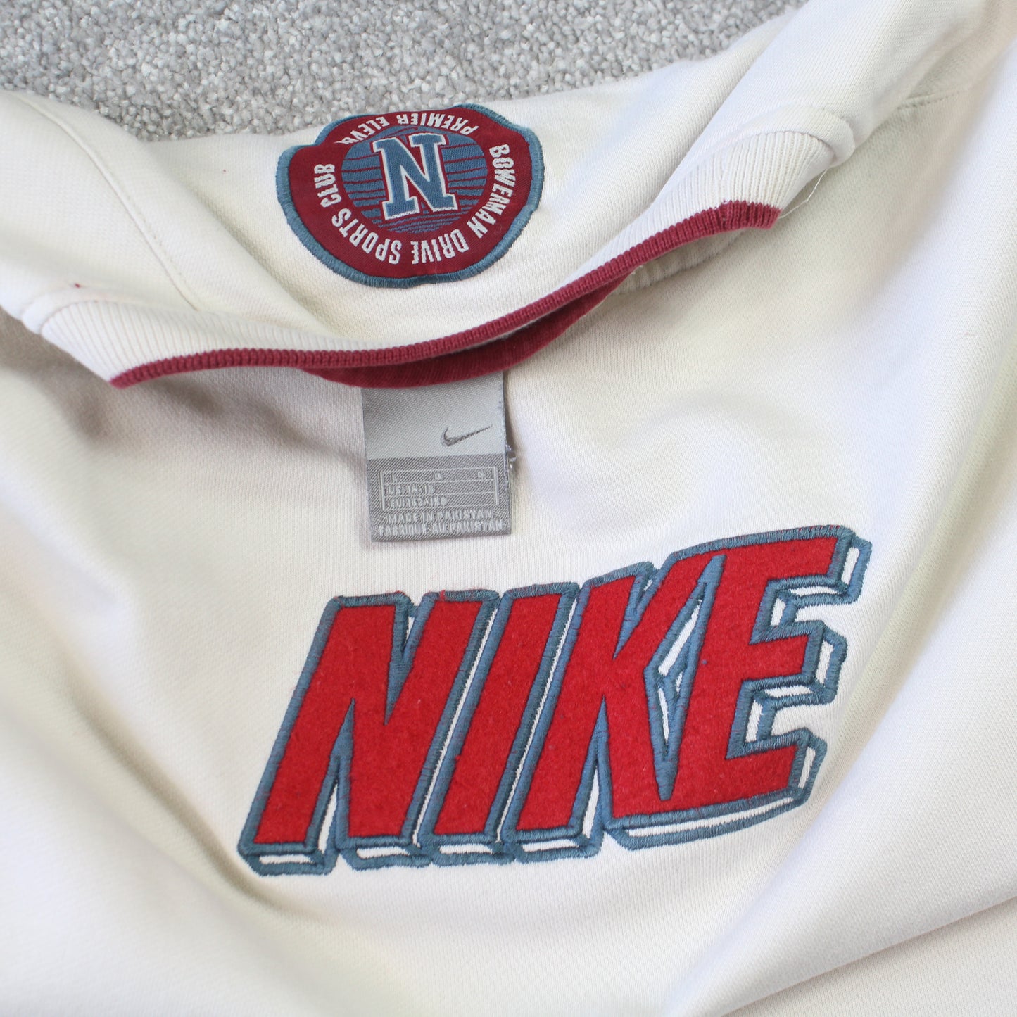 SUPER RARE Vintage 00s Cream Nike Sweatshirt - (S)