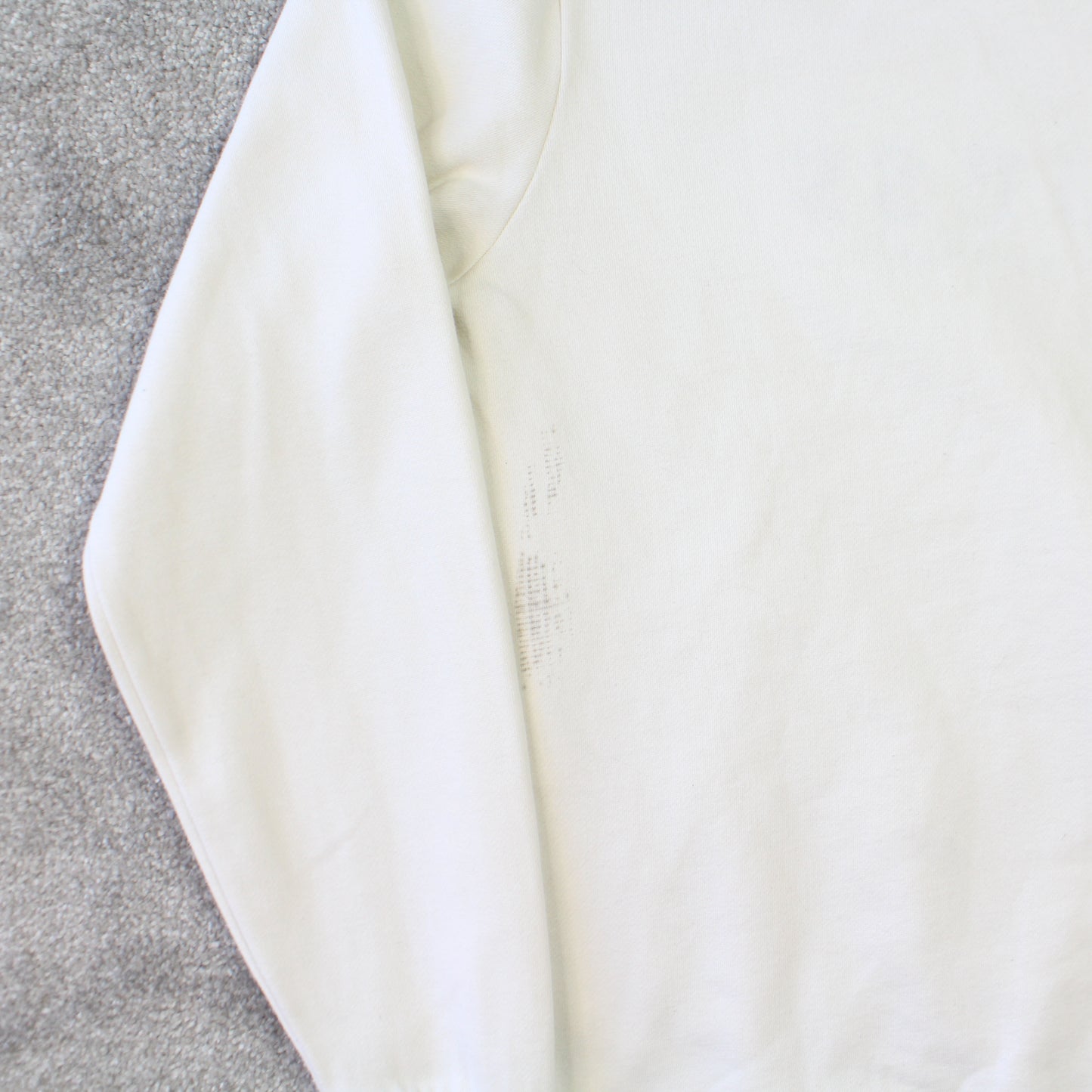 Cream Guess Sweatshirt - (S)