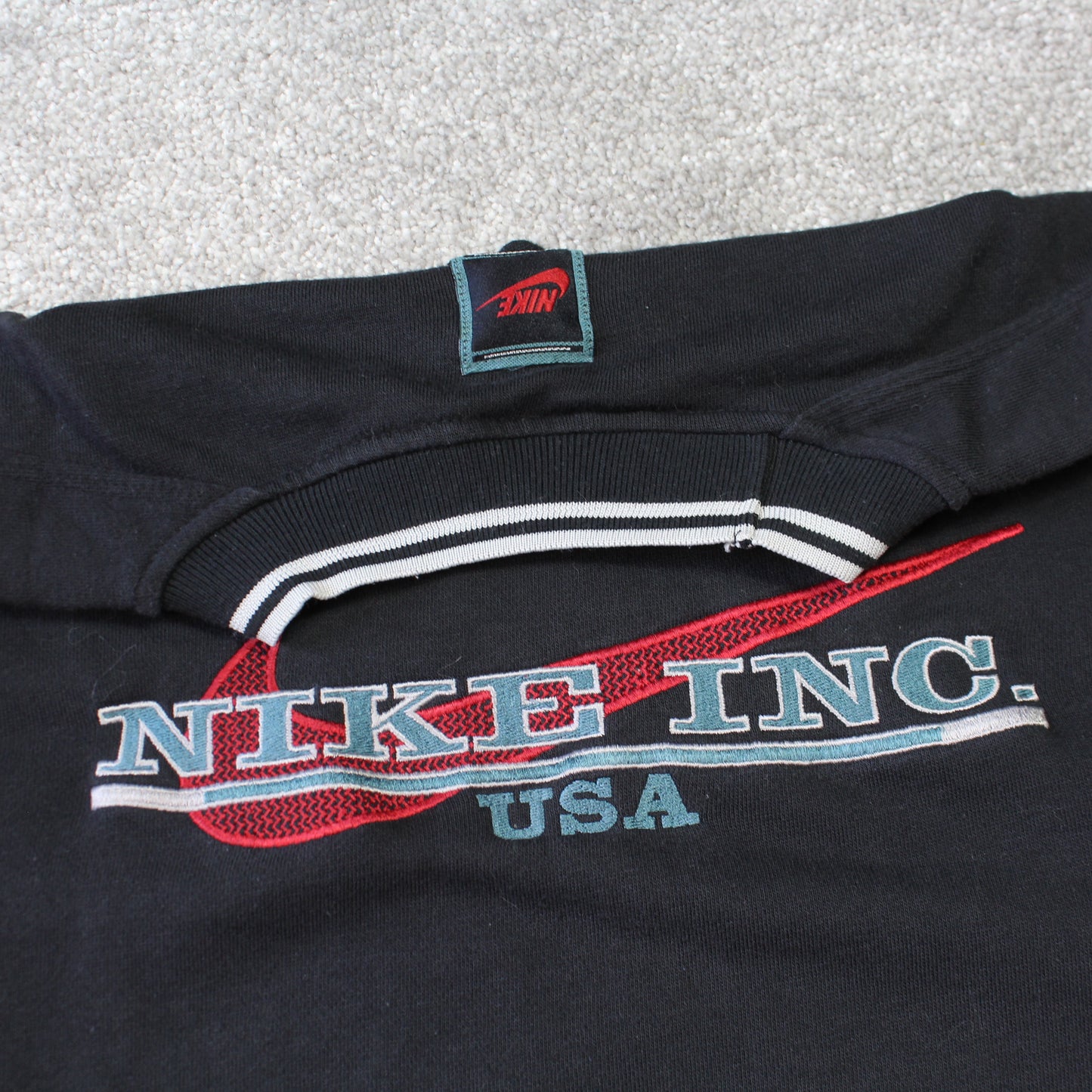 SUPER RARE Vintage 1990s Nike Inc USA Sweatshirt Black - (L)